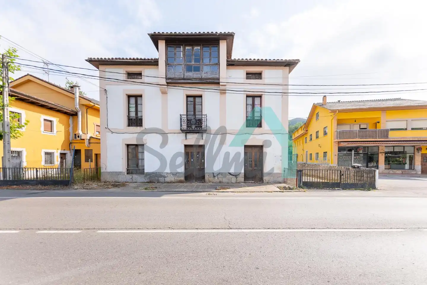 House with garden for sale in Soto de Cangas