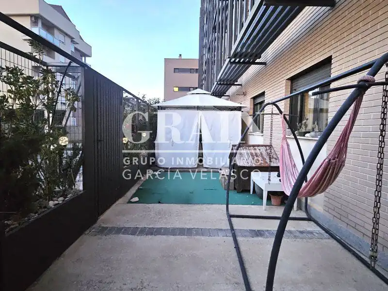 Jardín de Piso en venta en Albacete con Calefacción, Terraza y Trastero