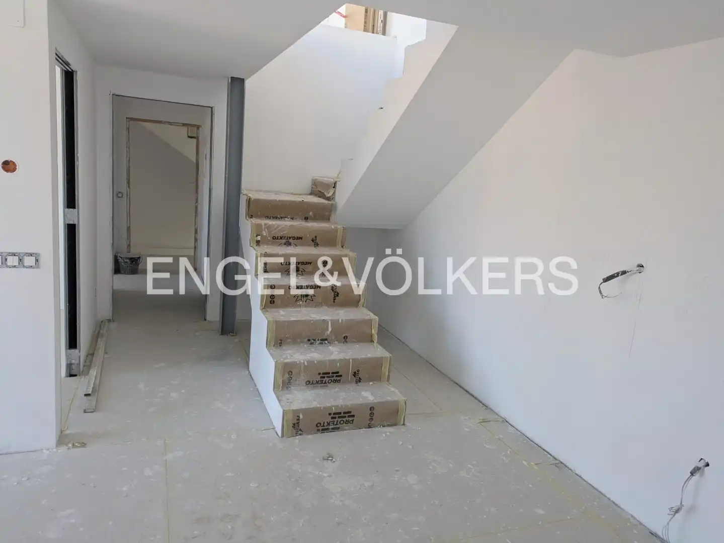 Attic for sale in Santa Perpètua de Mogoda