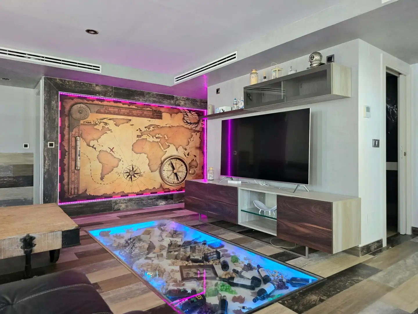 Wohnzimmer von Wohnung zur Miete in Torremolinos mit Klimaanlage, Heizung und Privatgarten