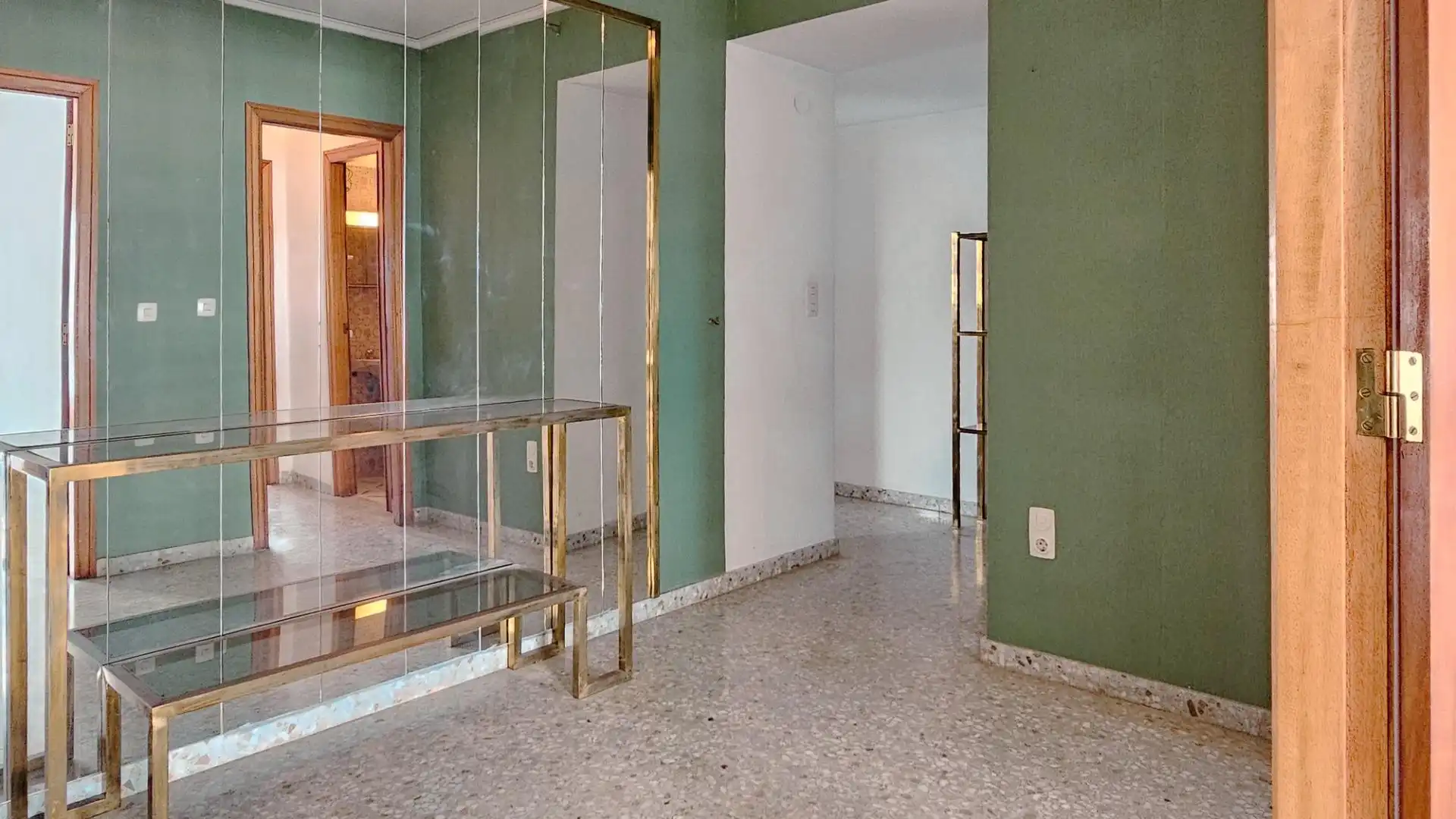 Flat for sale in Gandia  with Storage room and Balcony