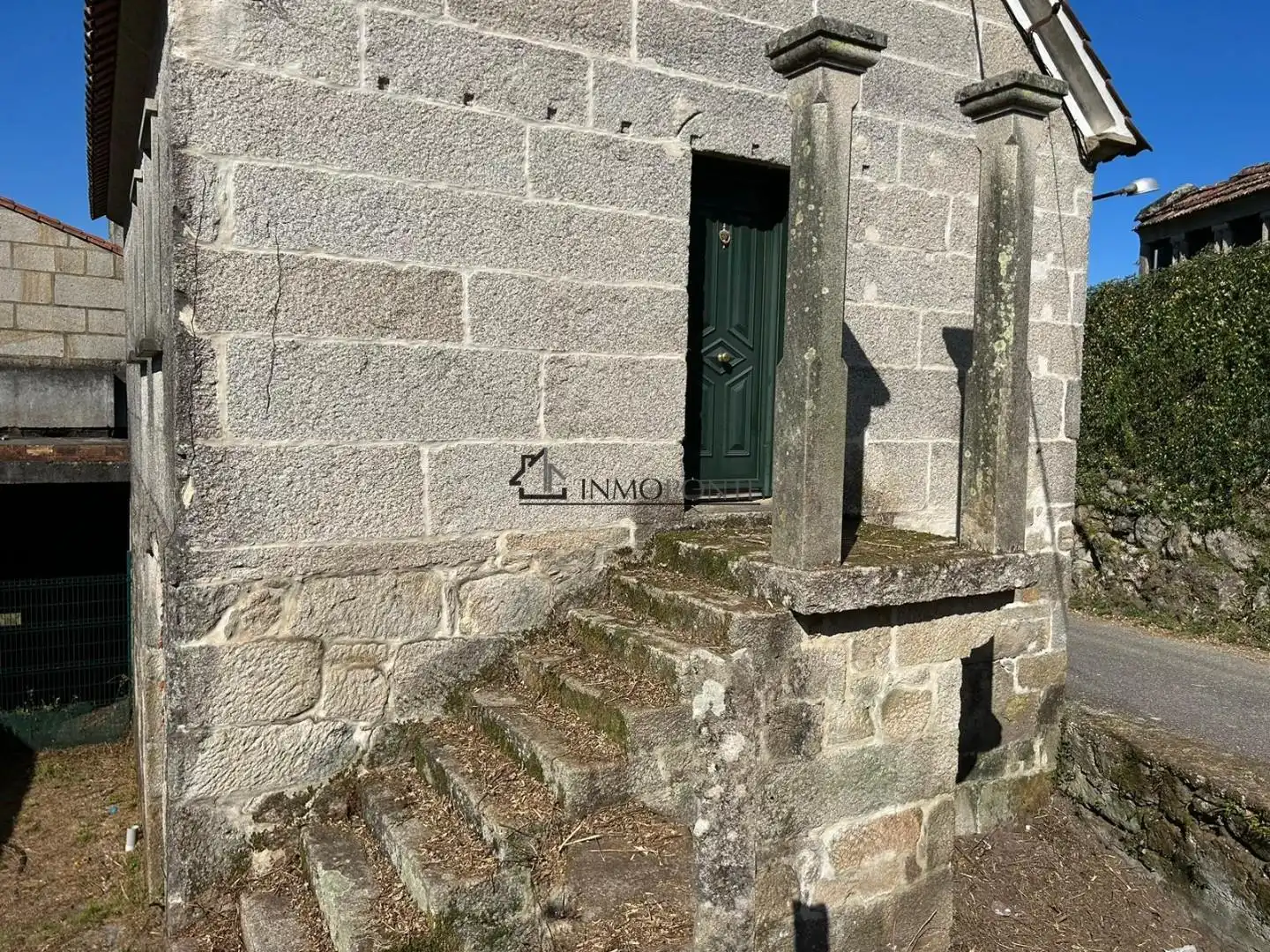 Vista exterior de Casa o xalet en venda en Vilaboa amb Jardí privat
