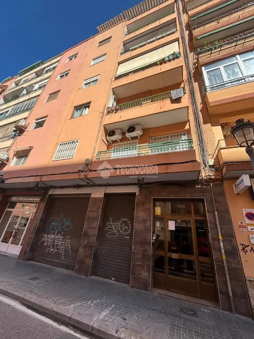 Local comercial en venda a Luis Lamarca