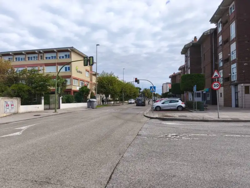 Business premises for sale in Alisal - San Román, imagen 35