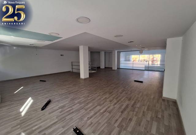 Local comercial en Alquiler en La Roureda