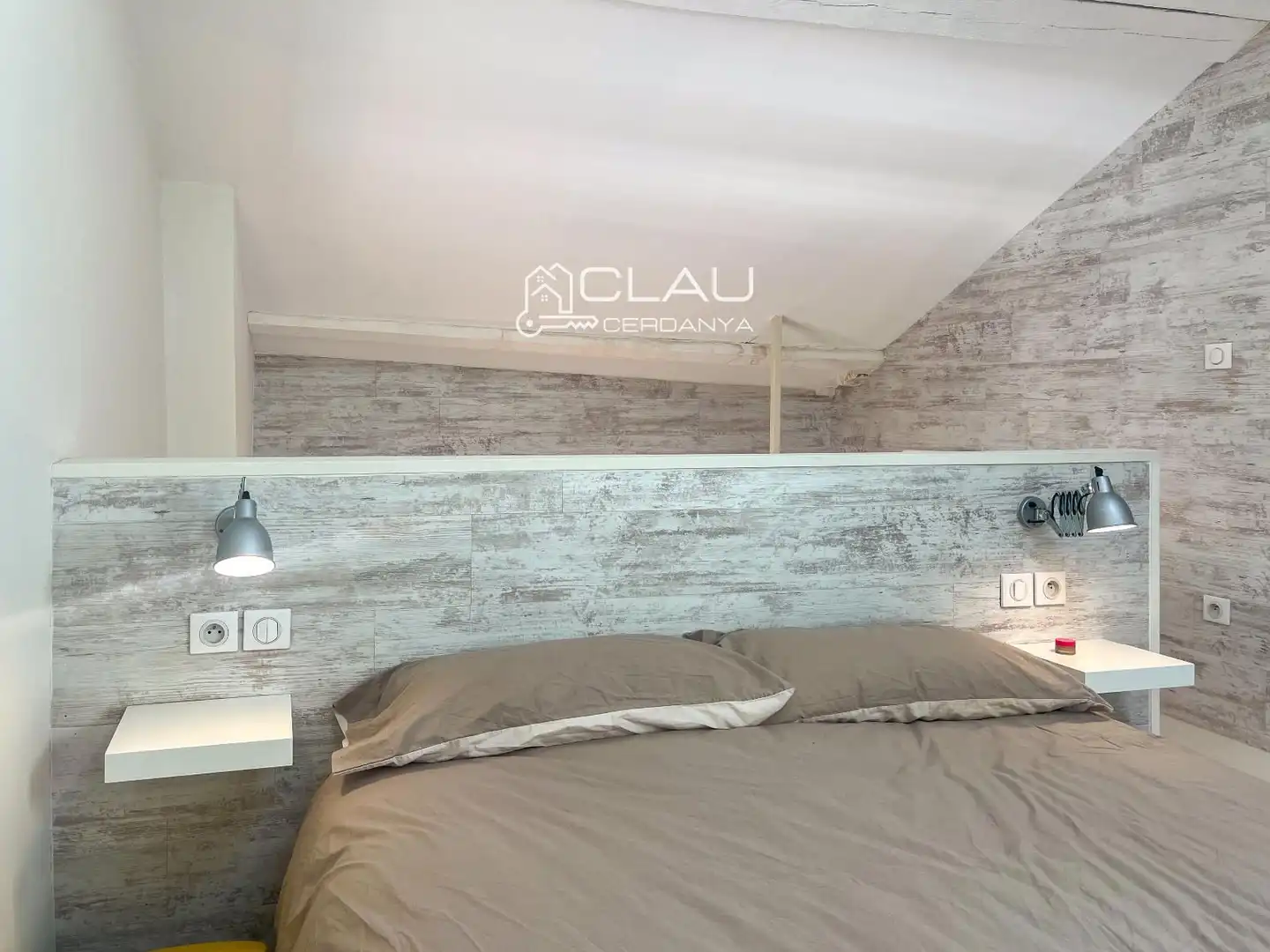 Attic for sale in Roussel, 6, Bourg - Madame