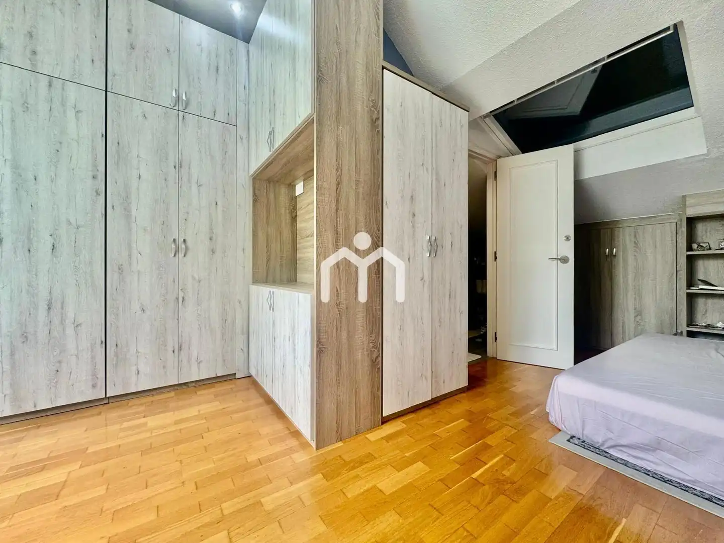 Habitación de Casa o chalet en venta en Badalona con Aire acondicionado, Calefacción y Jardín privado