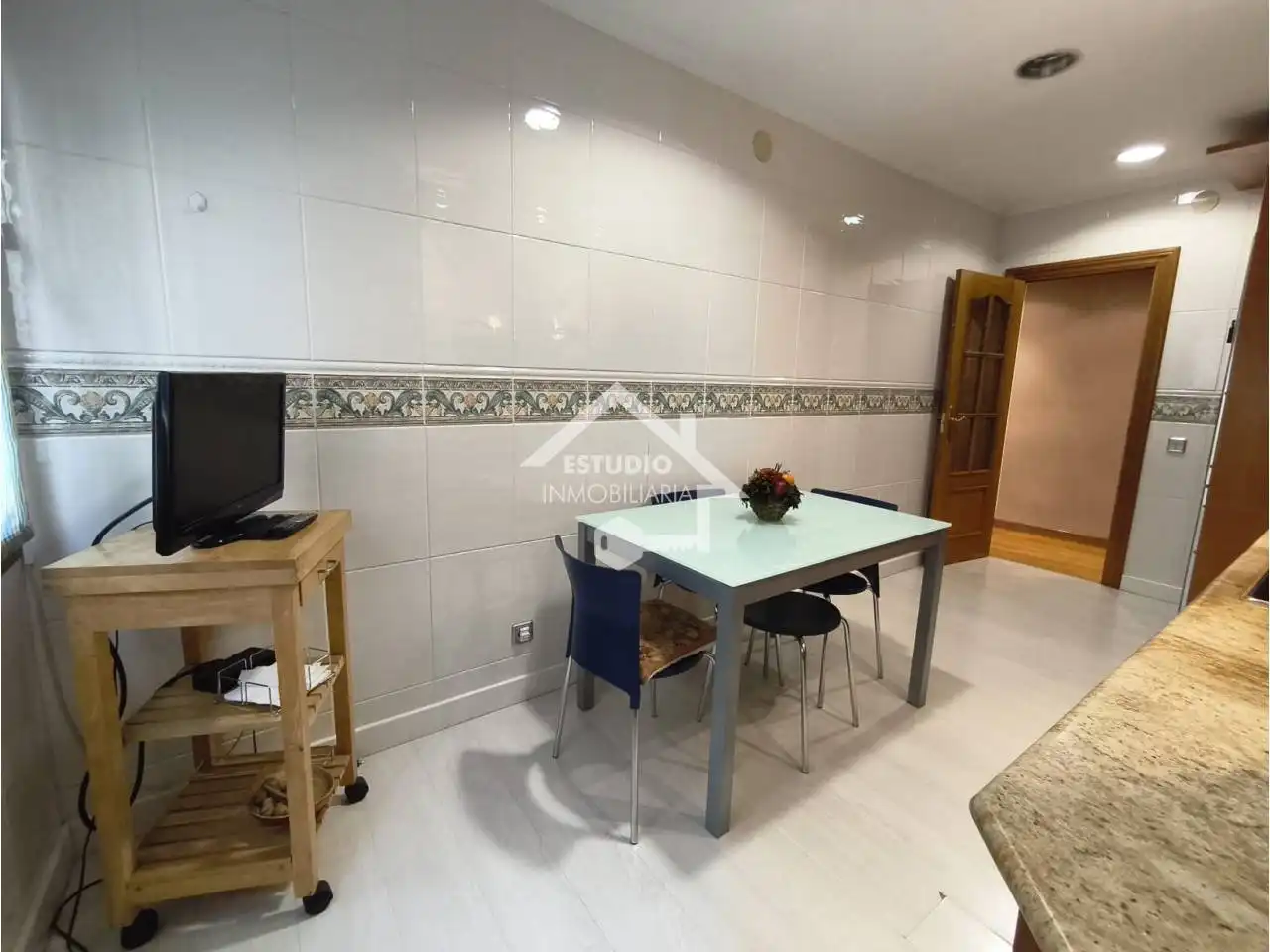 Piso con terraza en venta en Calle Belchite, imagen 71