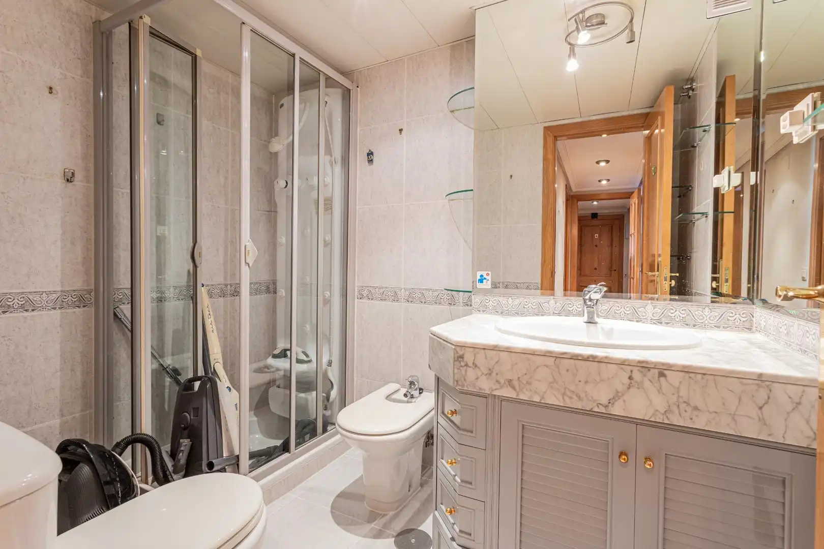 Flat for sale in CGDOR DIEGO VALDERRABANO, Media Legua