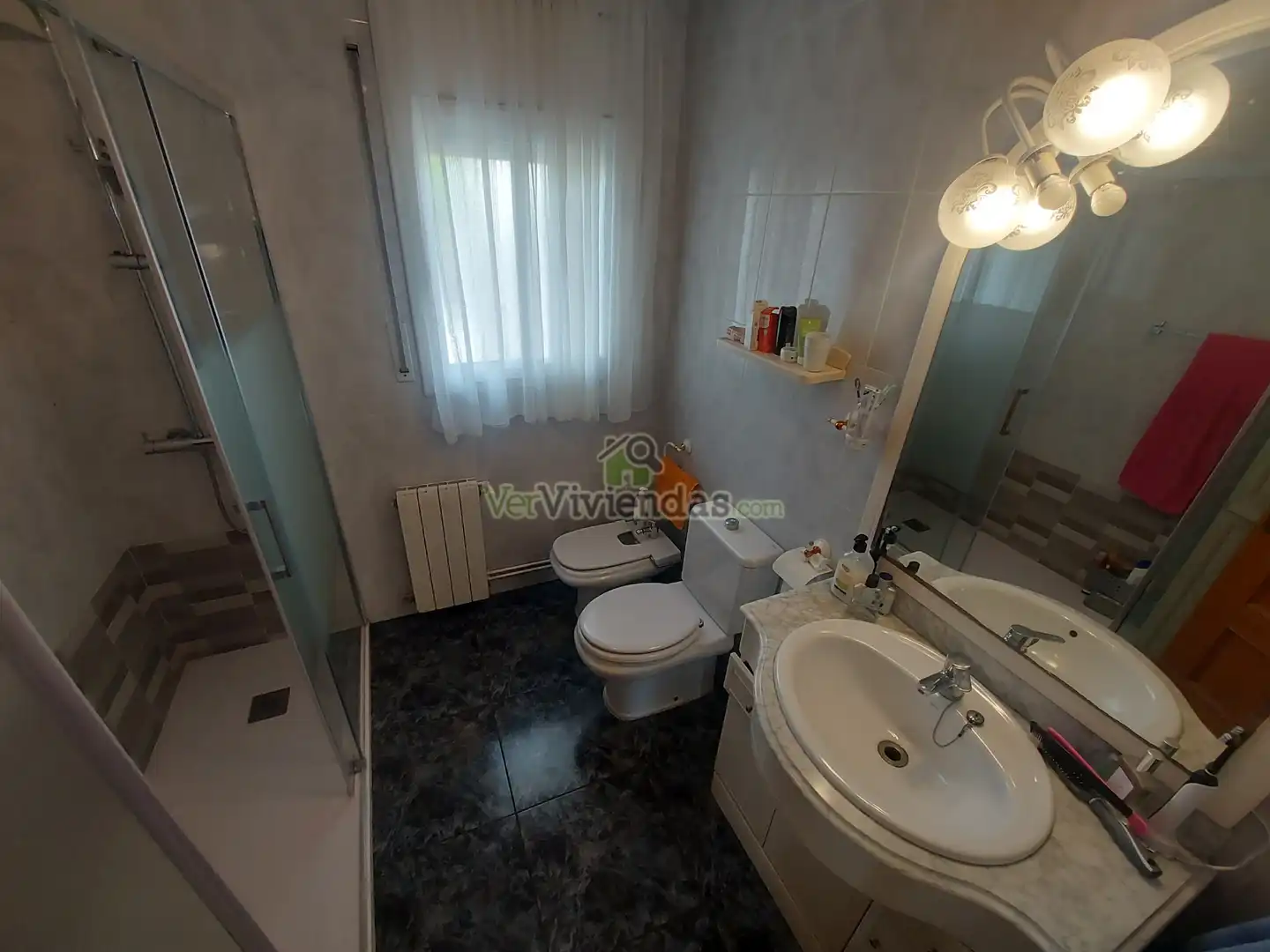 Bathroom of Houses for sale in Sant Vicenç Dels Horts  with Air Conditioner, Heating and Private garden