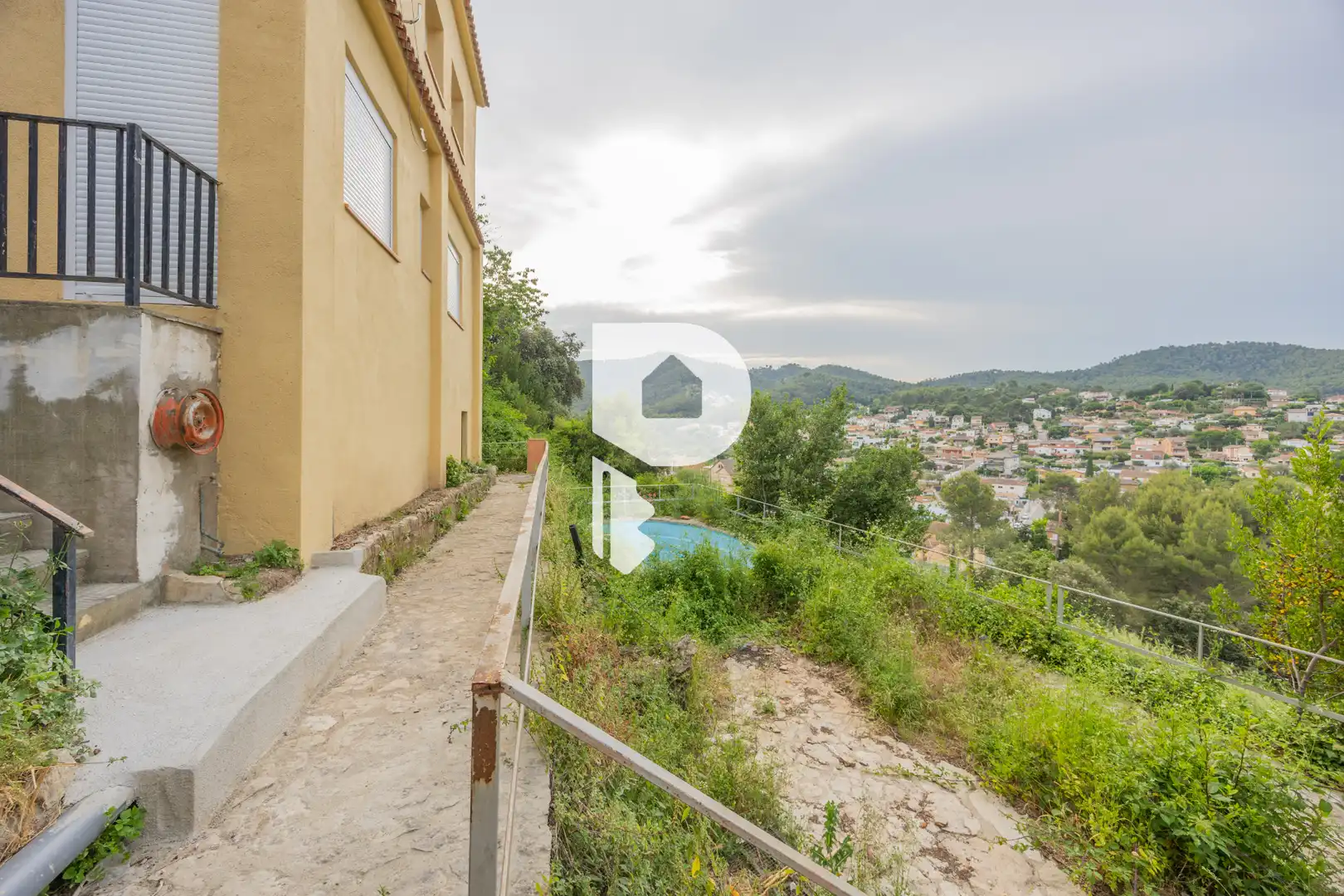 Casa o xalet en venda en Sant Vicenç Dels Horts amb Aire condicionat, Calefacció i Jardí privat