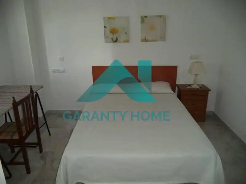 Habitación de Apartamento de alquiler en Cáceres con Aire acondicionado, Calefacción y Terraza