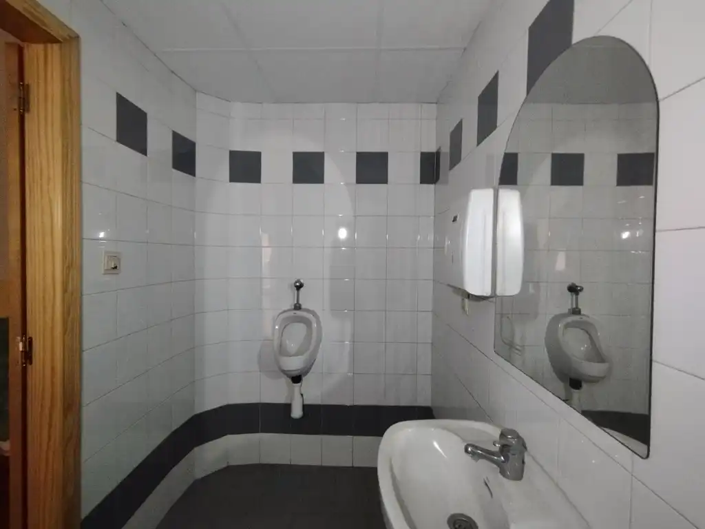 Bathroom of Commercial properties for sale in Villena