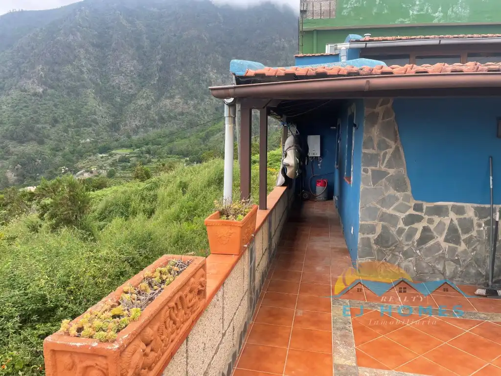 Exterior view of Country homes for sale in La Orotava