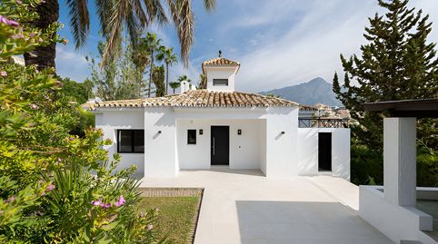 Villa independiente en venta en Nueva Andalucía, imatge 2