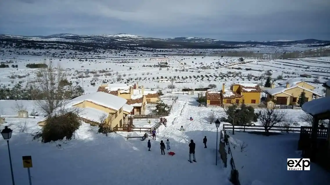 Vista exterior de Casa o chalet en venta en Vistabella del Maestrazgo con Calefacción y Alarma
