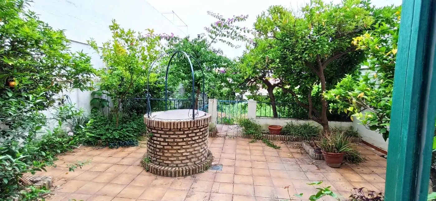 House for sale in Avenida Doctor Fleming 50