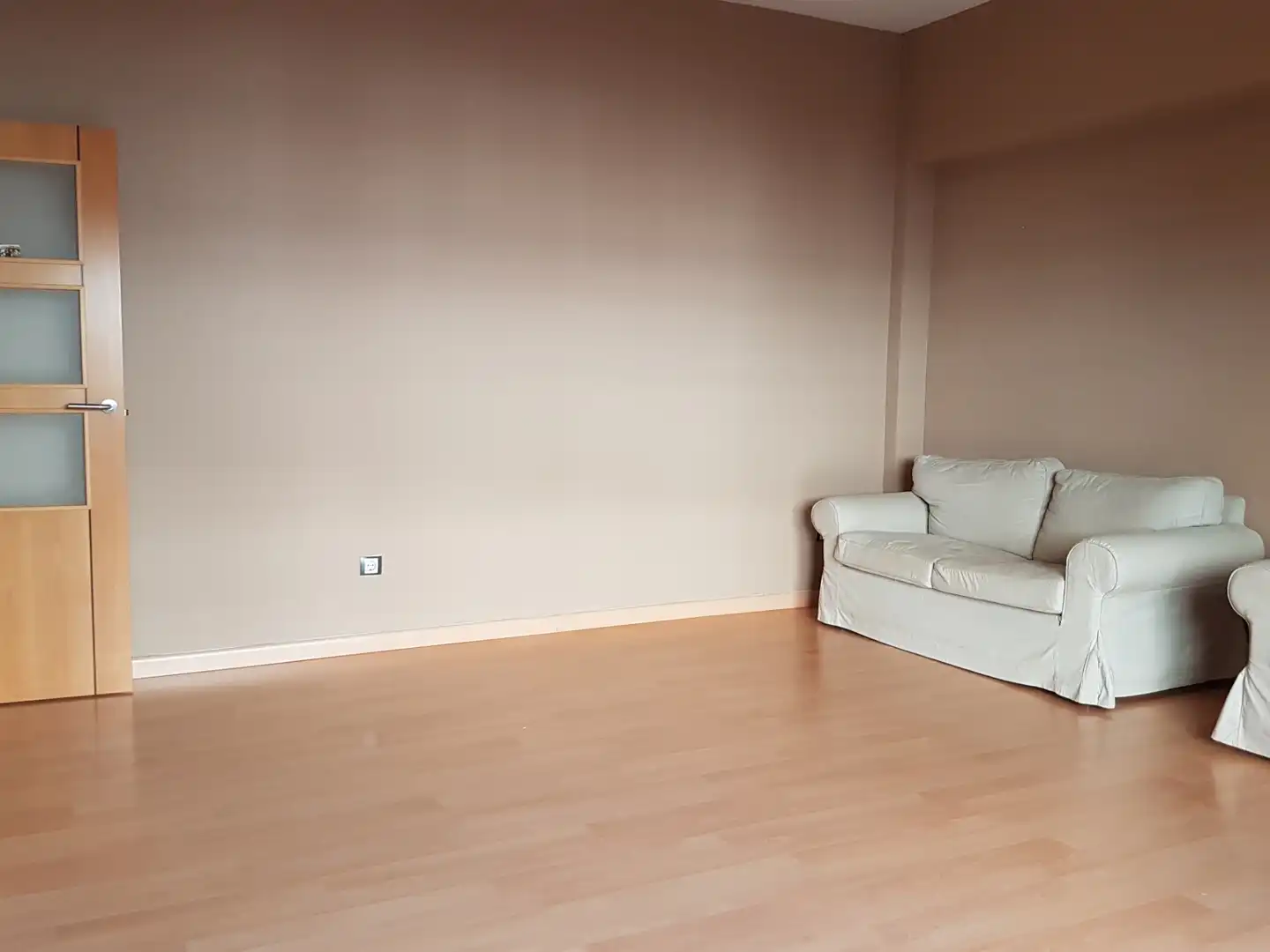 Sala d'estar de Pis en venda en Dos Hermanas amb Aire condicionat i Traster