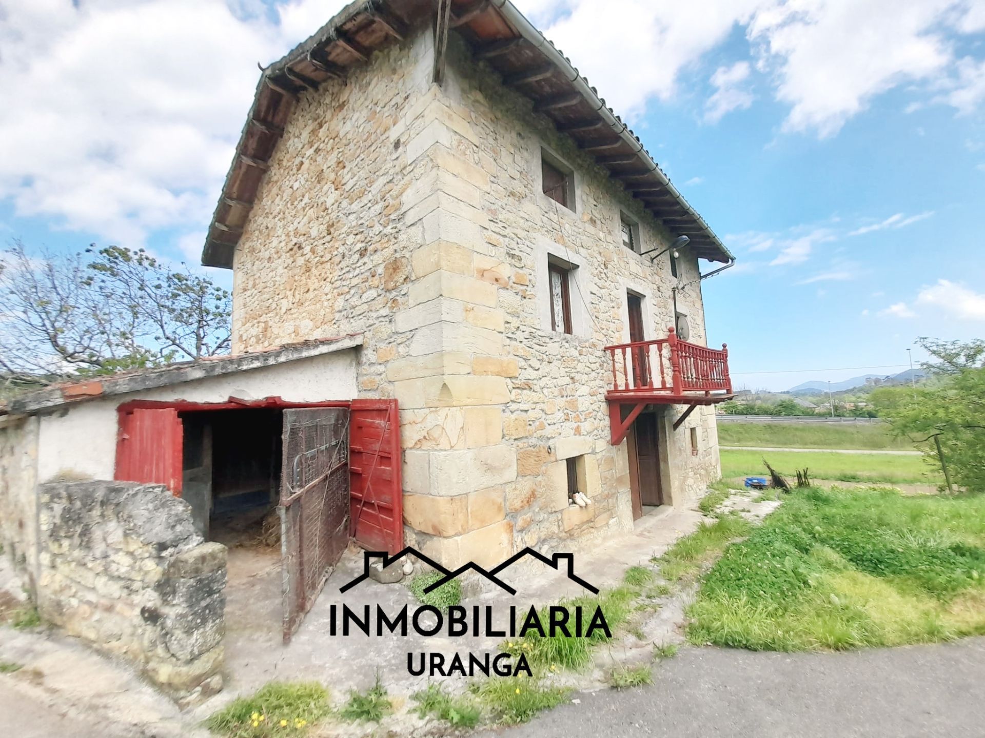 Vista exterior de Casa o xalet en venda en Bárcena de Cicero
