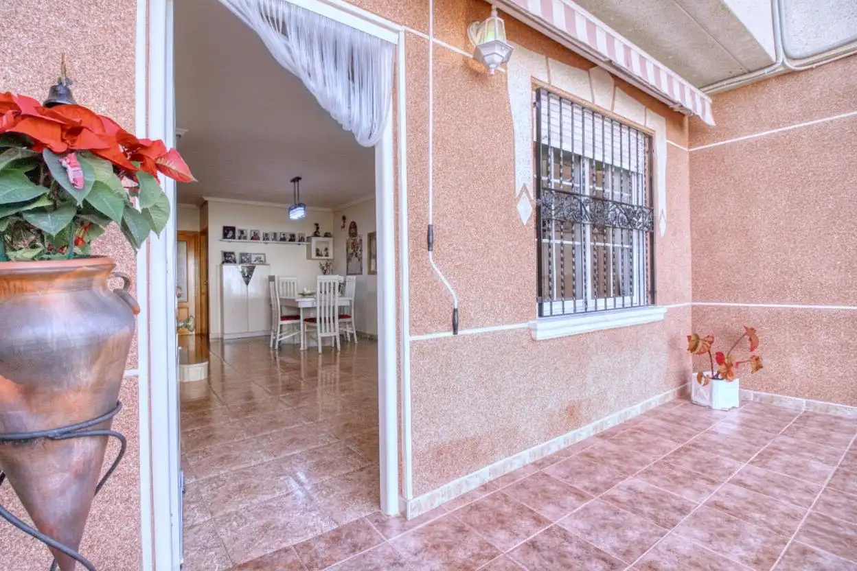 Bungalow amb terrassa en venda a Catral, imagen 2