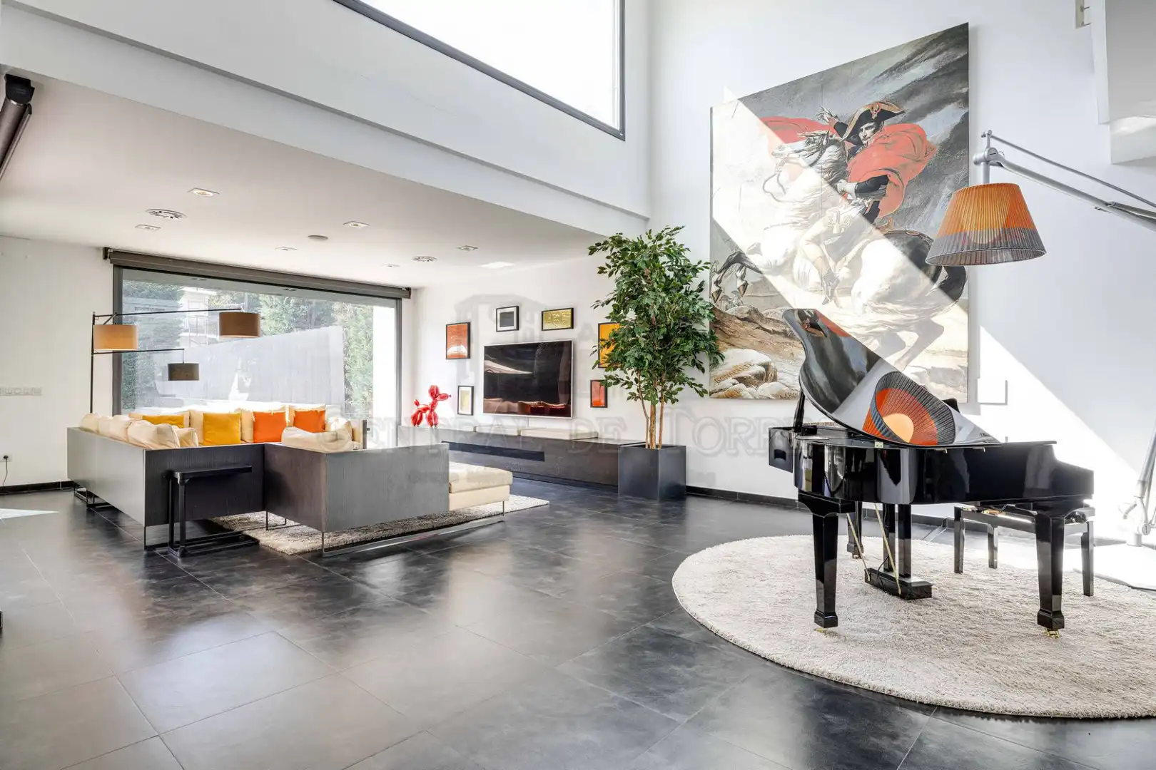 Sala d'estar de Casa o xalet en venda en Sant Cugat del Vallès amb Aire condicionat, Calefacció i Jardí privat