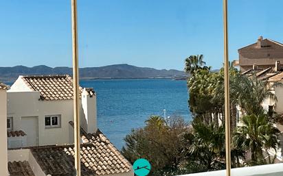 Vista exterior de Pis en venda en La Manga del Mar Menor amb Terrassa