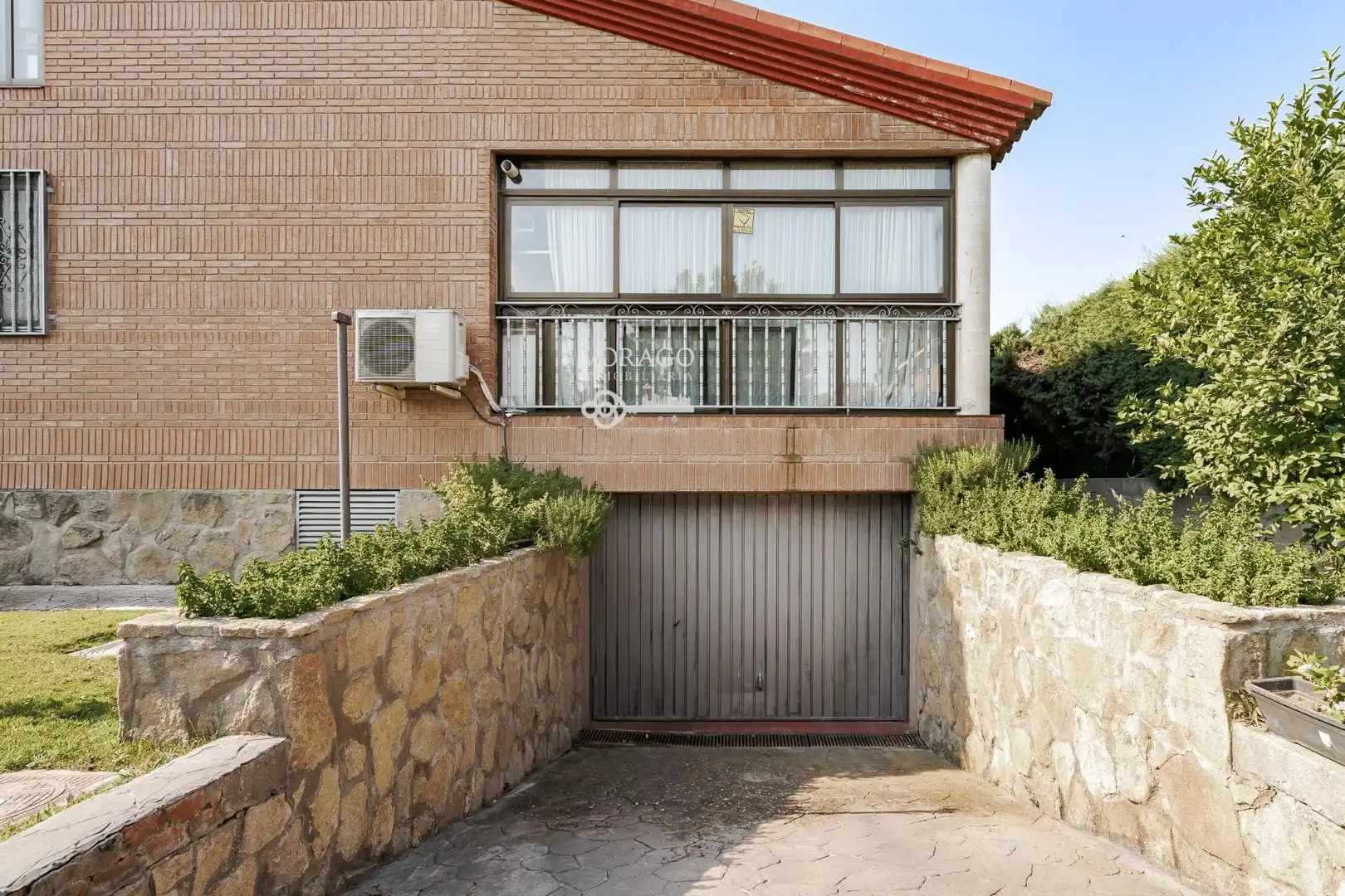Vista exterior de Casa o chalet en venta en Villalbilla con Aire acondicionado, Piscina y Jacuzzi