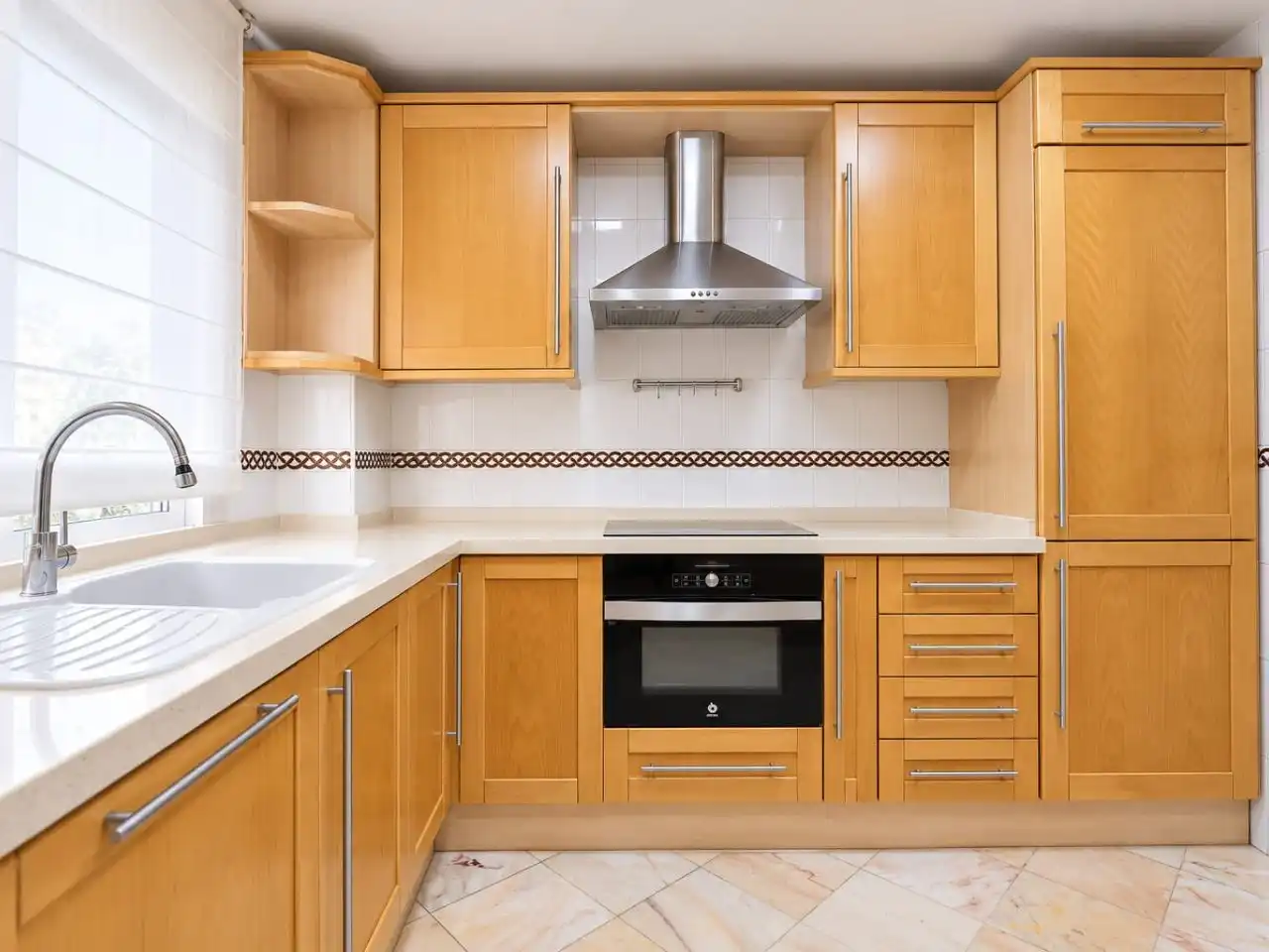 Kitchen of Flat for sale in Marbella Centro