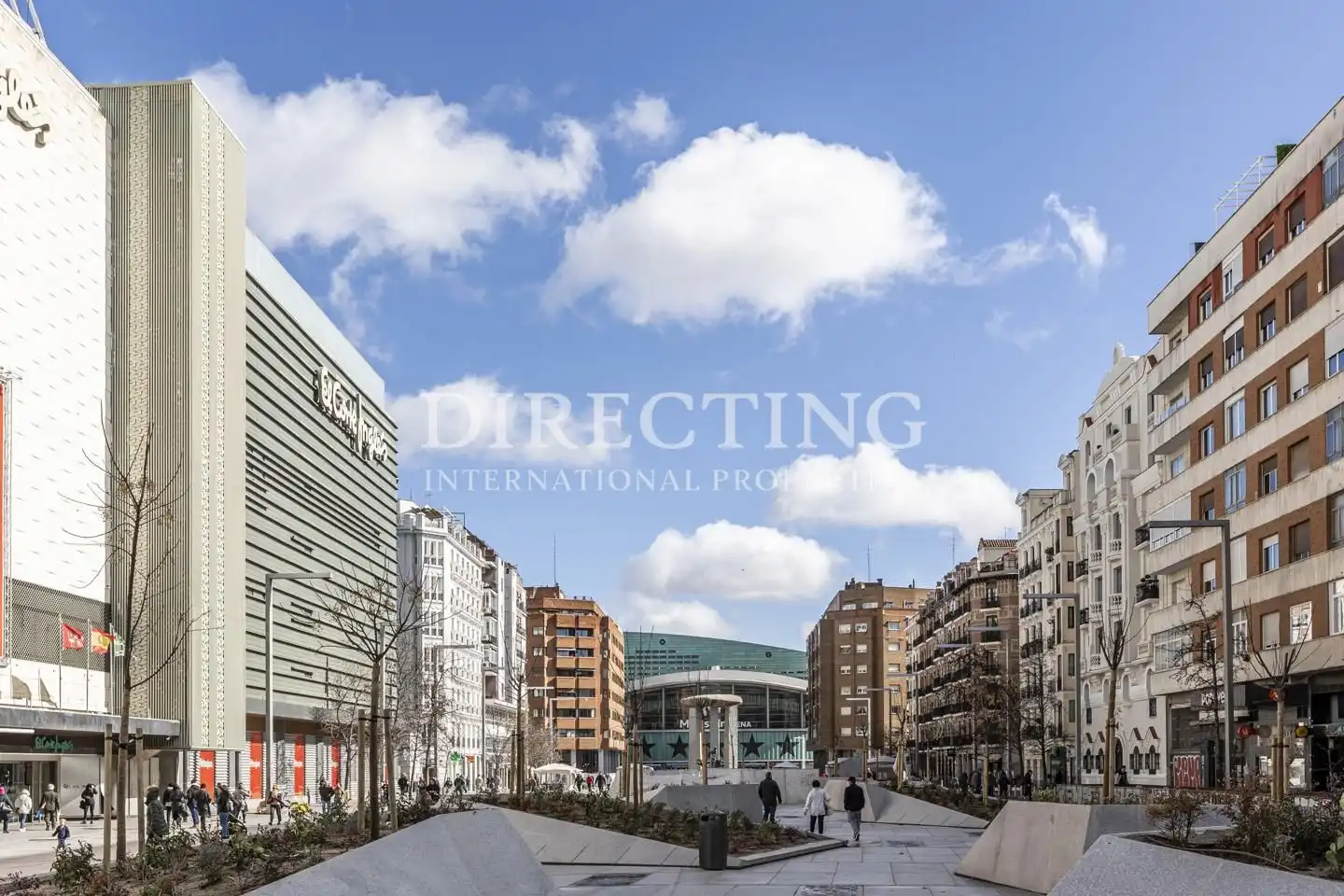 Vista exterior de Pis en venda en Madrid amb Aire condicionat, Calefacció i Moblat
