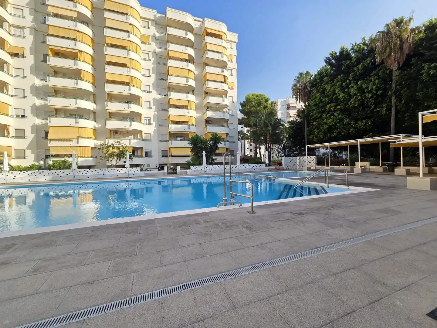 Piscina de Casa adosada en venda en Gandia amb Aire condicionat, Jardí privat i Terrassa