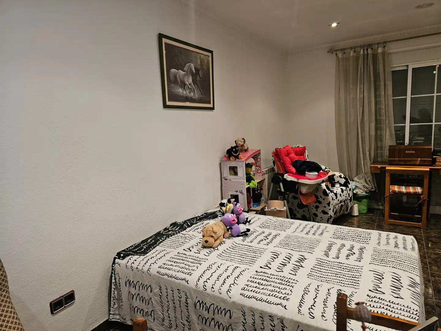 Dormitori de Casa o xalet en venda en Girona amb Calefacció, Jardí privat i Terrassa