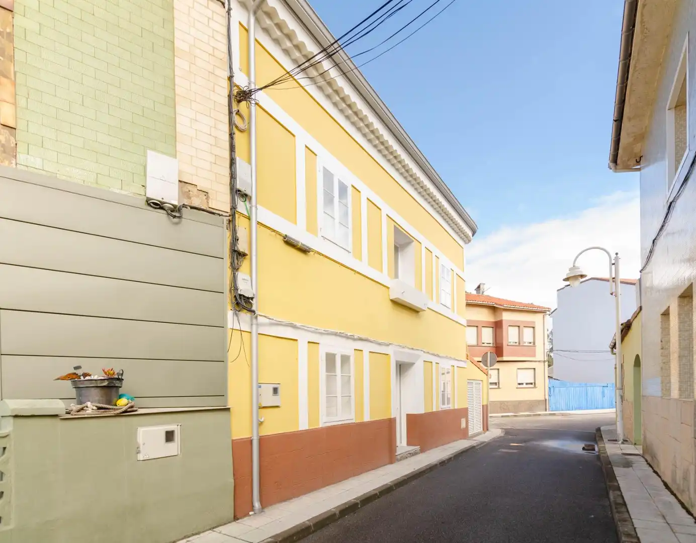 Vista exterior de Casa o xalet en venda en Avilés amb Calefacció
