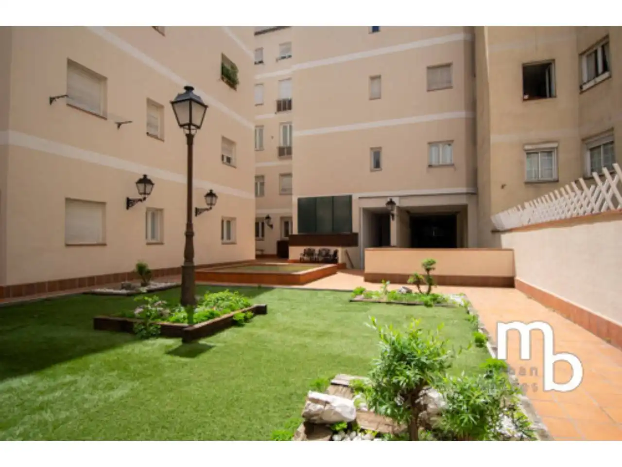 Jardín de Piso en venta en Madrid con Aire acondicionado, Calefacción y Trastero