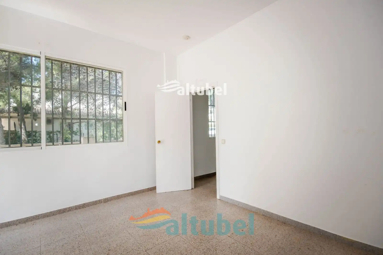 Habitación de Local en venta en Peñíscola / Peníscola