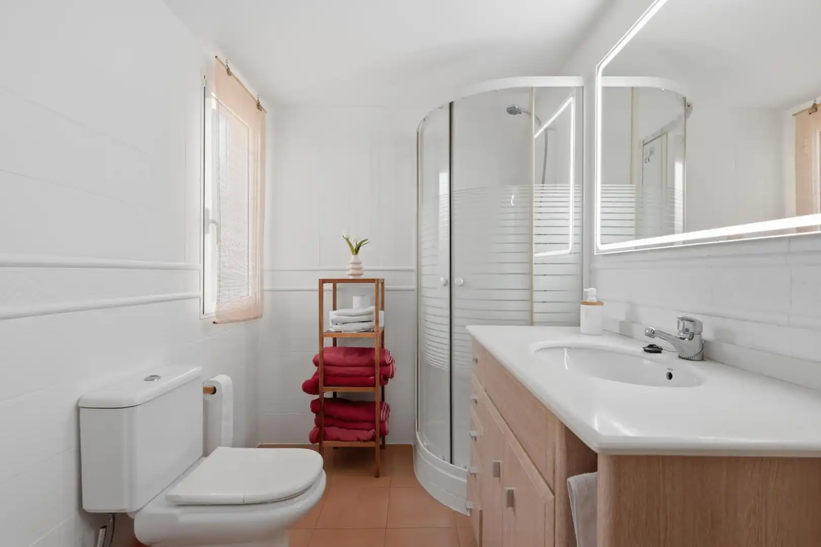 Bathroom of Detached homes for sale in Torrent  with Air Conditioner, Heating and Private garden