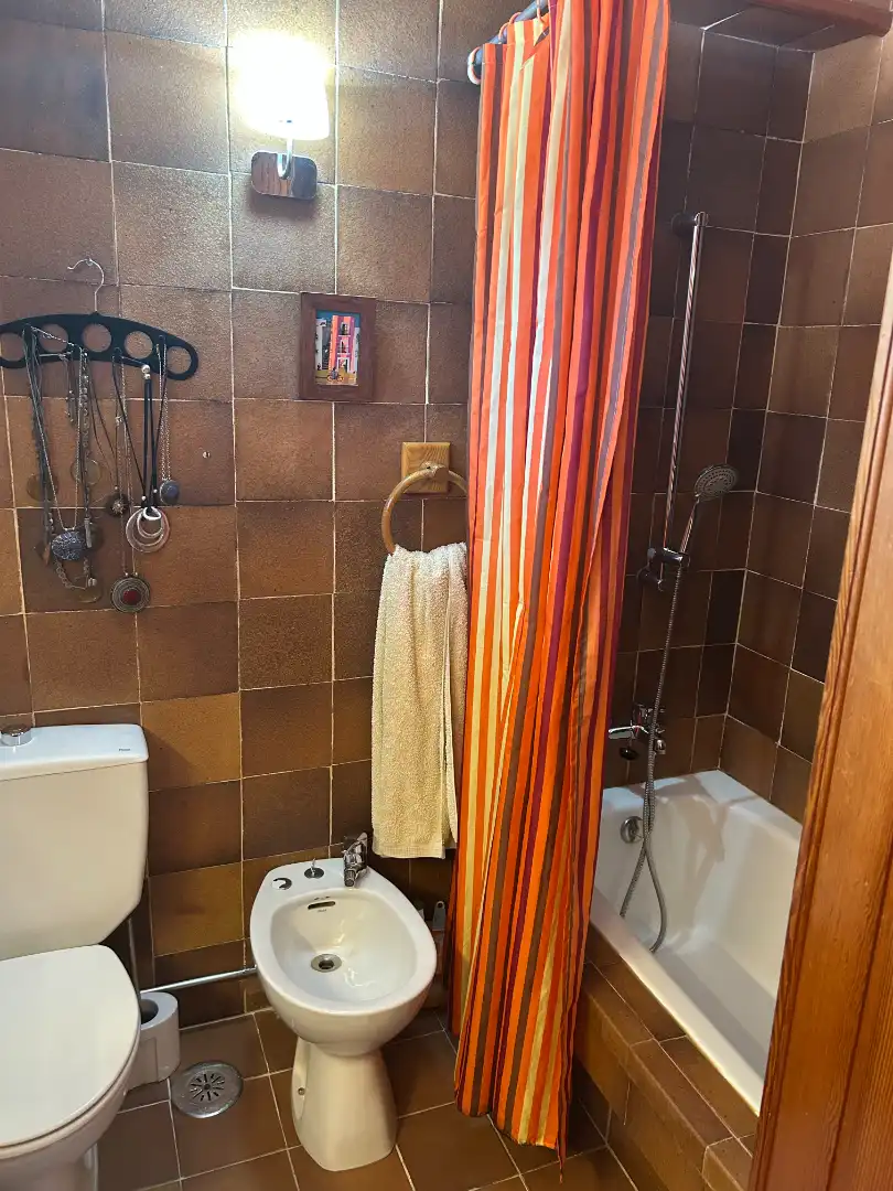 Baño de Casa o chalet en venta en Vigo  con Calefacción, Jardín privado y Parquet
