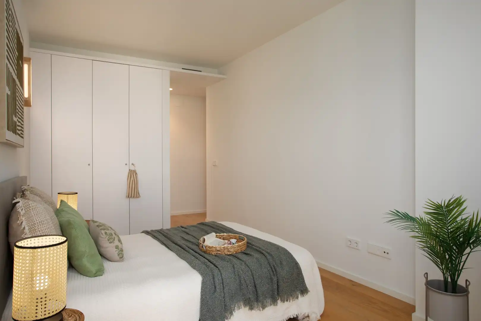 Dormitori de Pis en venda en Girona amb Aire condicionat, Calefacció i Terrassa
