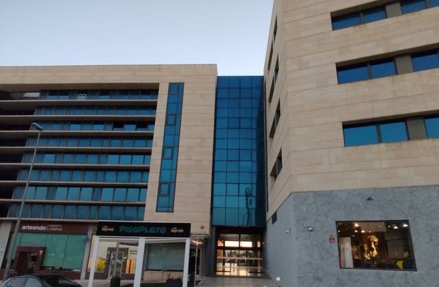 Oficina en Alquiler en Industria, 5 en Pisa