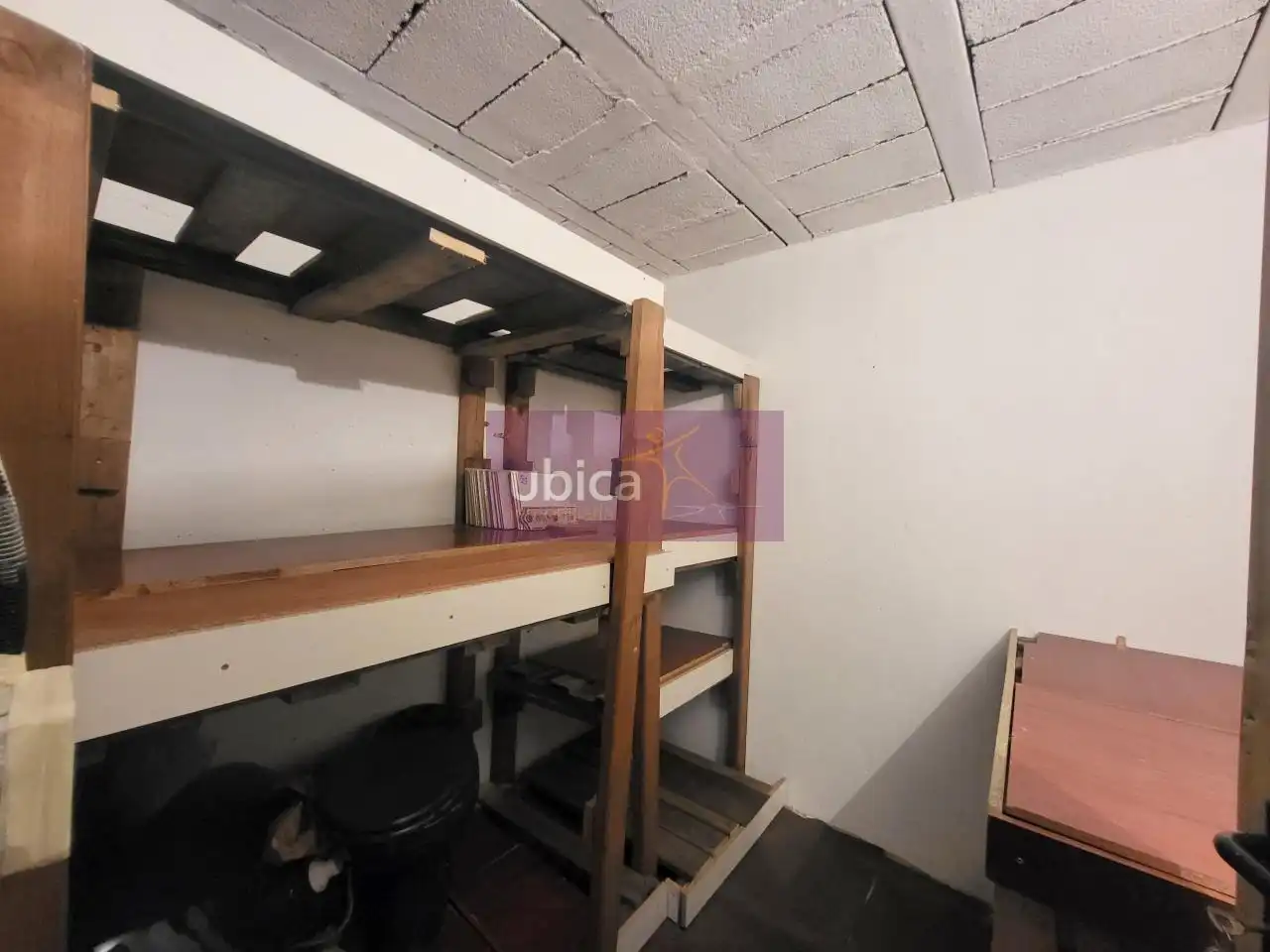 Piso en venta en Vigo  con Calefacción, Parquet y Terraza
