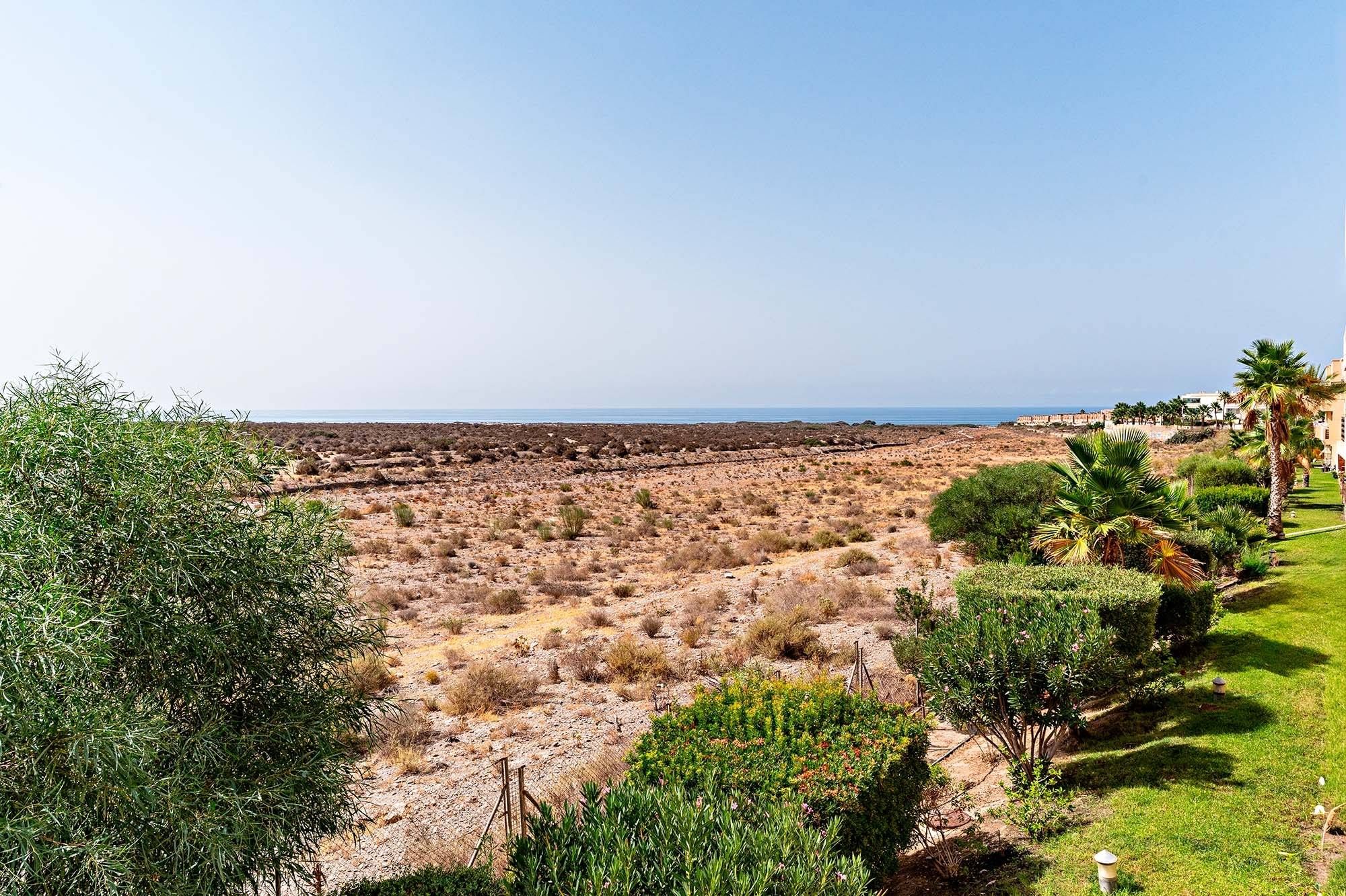 Piso de alquiler en  Almería Capital con Aire acondicionado, Calefacción y Jardín privado