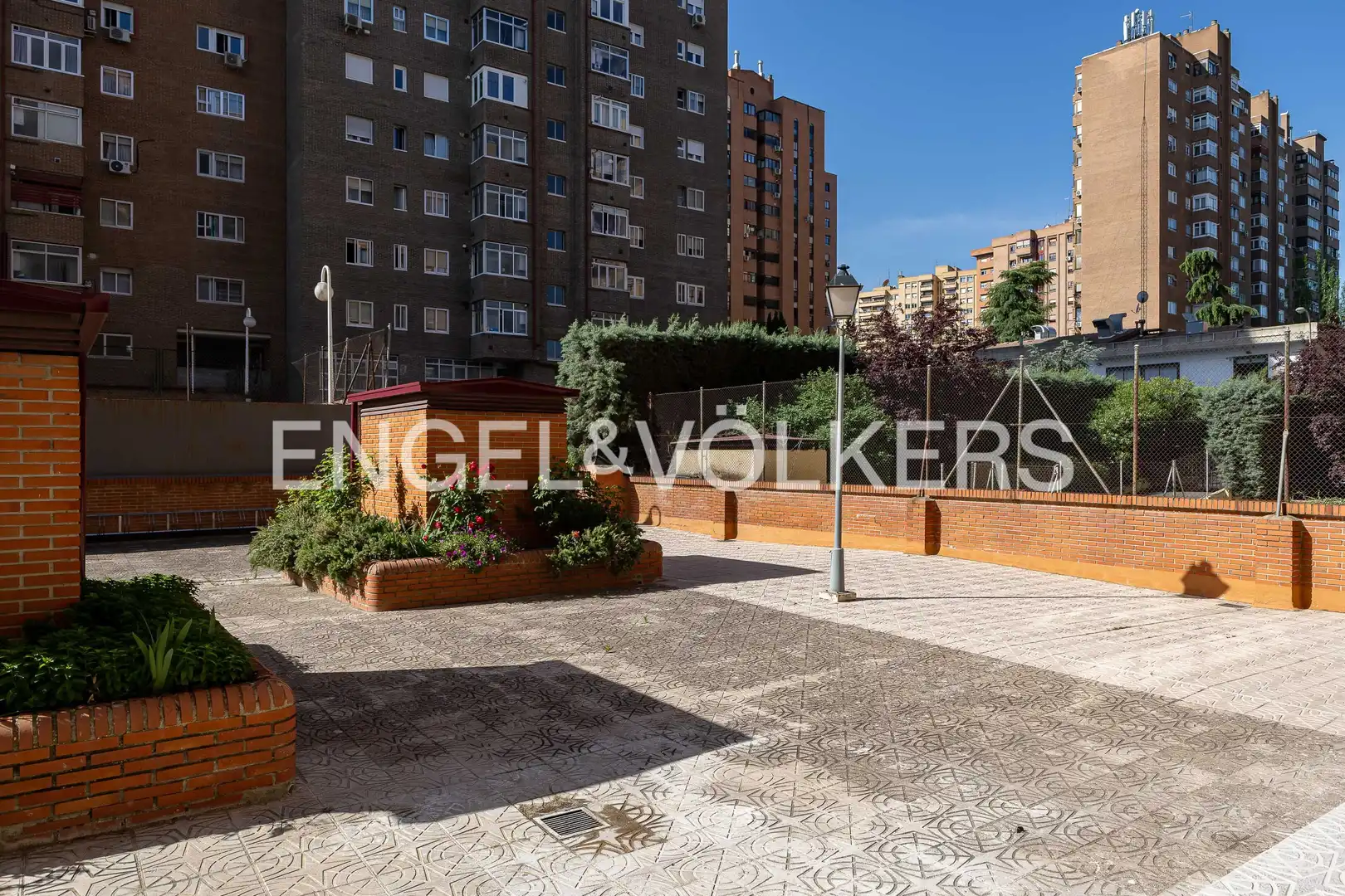Terrassa de Pis en venda en Madrid amb Calefacció i Terrassa