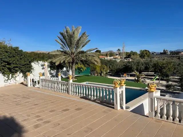 Terrassa de Casa o xalet en venda en Alicante / Alacant amb Aire condicionat, Calefacció i Jardí privat