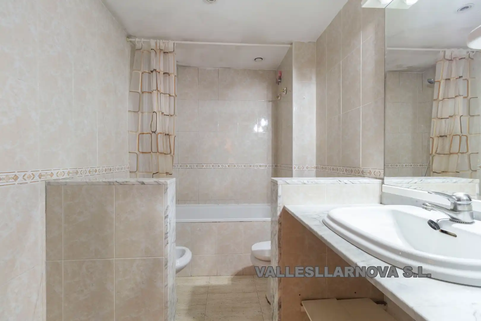Baño de Piso en venta en Mollet del Vallès con Calefacción y Balcón
