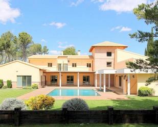 Vista exterior de Casa o xalet en venda en Penàguila amb Piscina