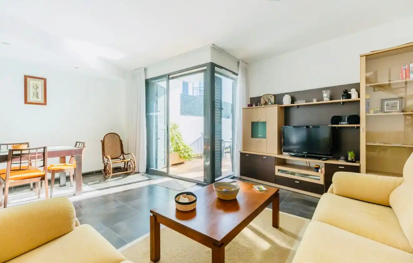 Wohnzimmer von Einfamilien-Reihenhaus zum Verkauf in Dénia mit Klimaanlage, Heizung und Terrasse