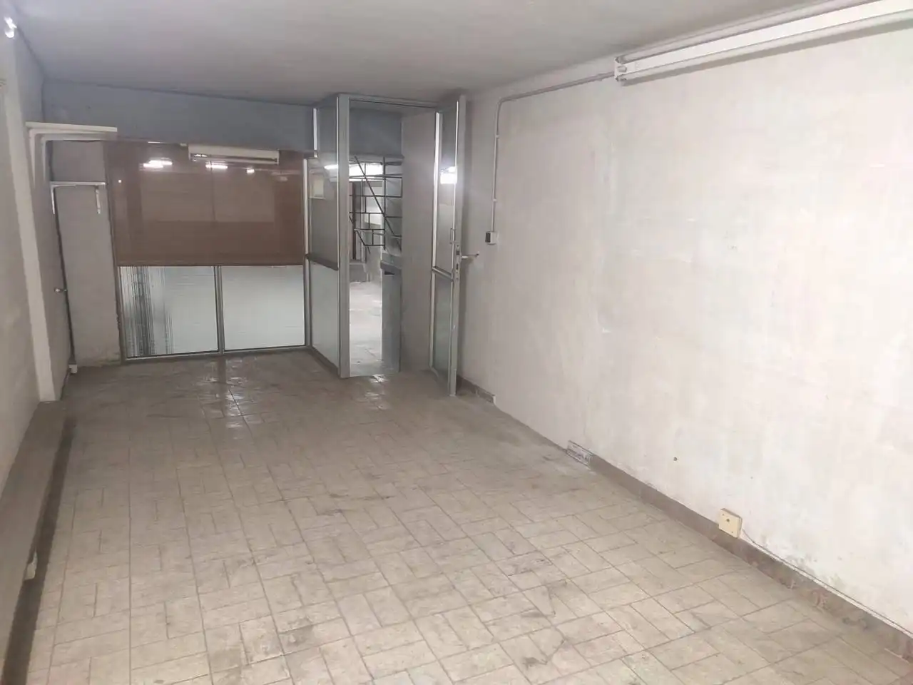 Local comercial de lloguer a Calle MESTRE ANTONI TORELLÓ, imagen 17