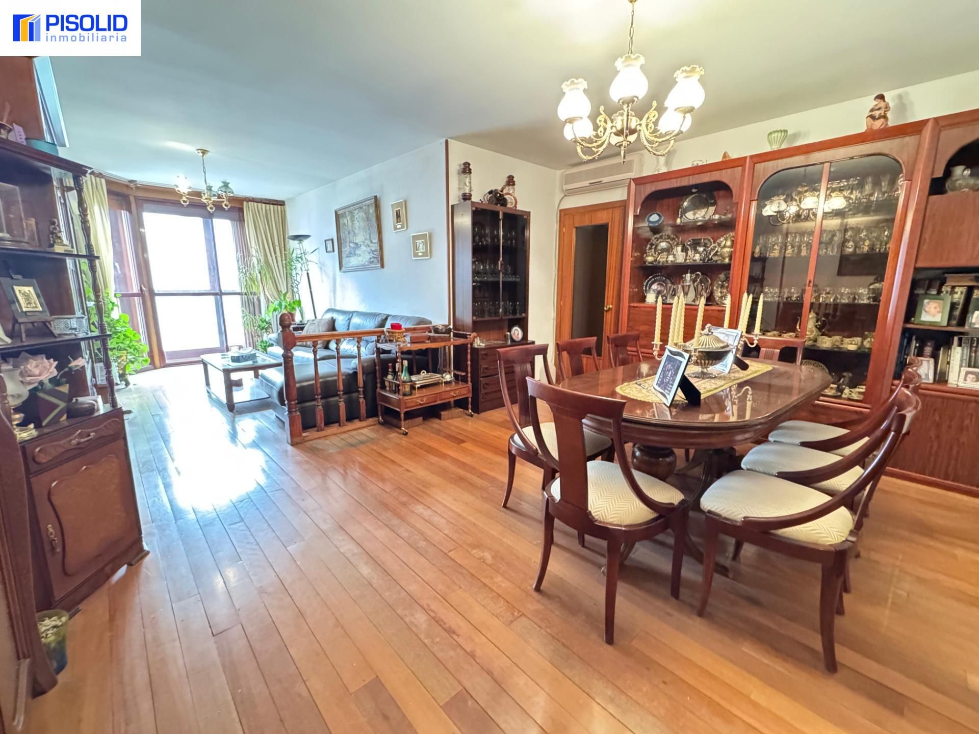 Dining room of Flat for sale in Valladolid Capital  with Heating, Private garden and Storage room