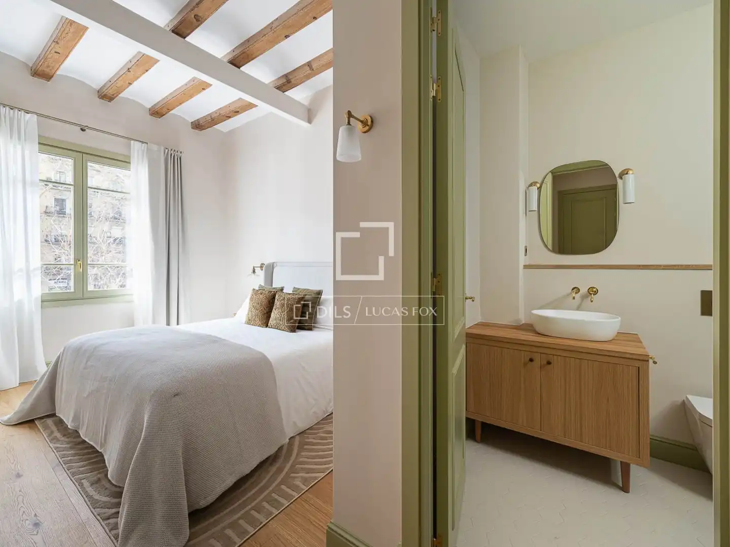 Bedroom of Flat for sale in Barcelona  with Air Conditioner, Heating and Terrace