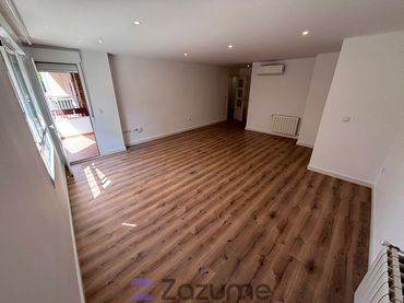 Flat with lift to rent in C. Jiménez de la Espada