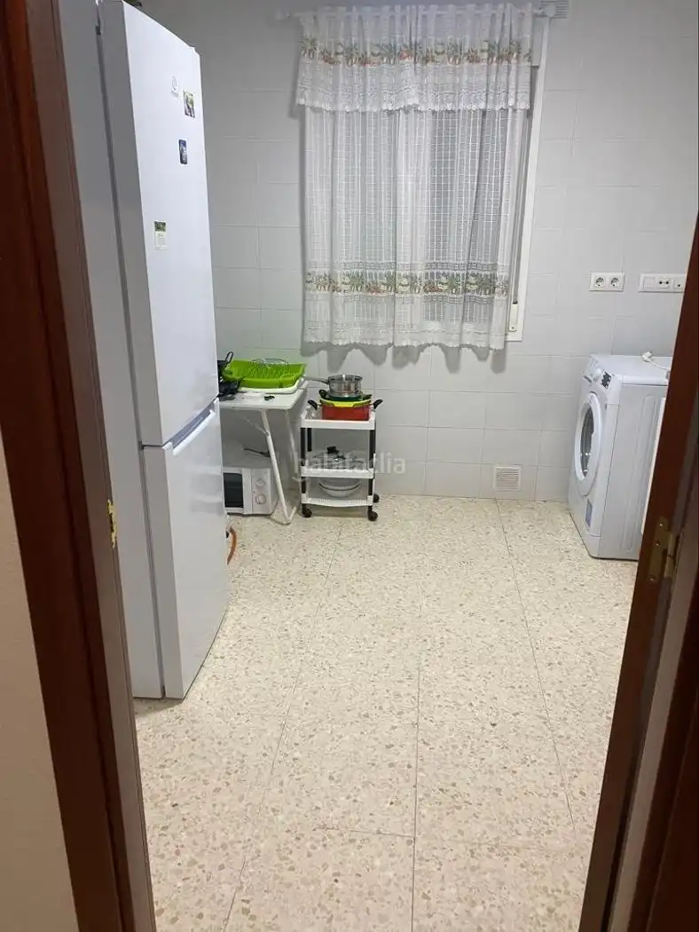 Flat with lift for sale in Calle Violeta 15, imagen 2